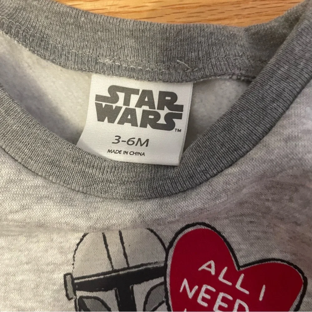 Star Wars Mandalorian gray matching sweatshirt and pant set new with tags - Picture 5 of 6